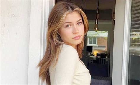 Ava Rose: Age, Bio, Height, Weight, Boyfriend, And。